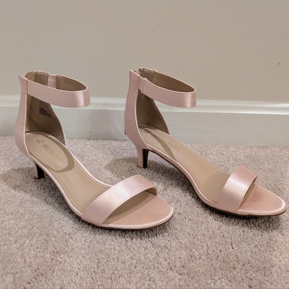NWT DREAM PAIRS Women's Champagne Colored Open Toe Pump Heeled Sandals Size 8.5 - Picture 5 of 9